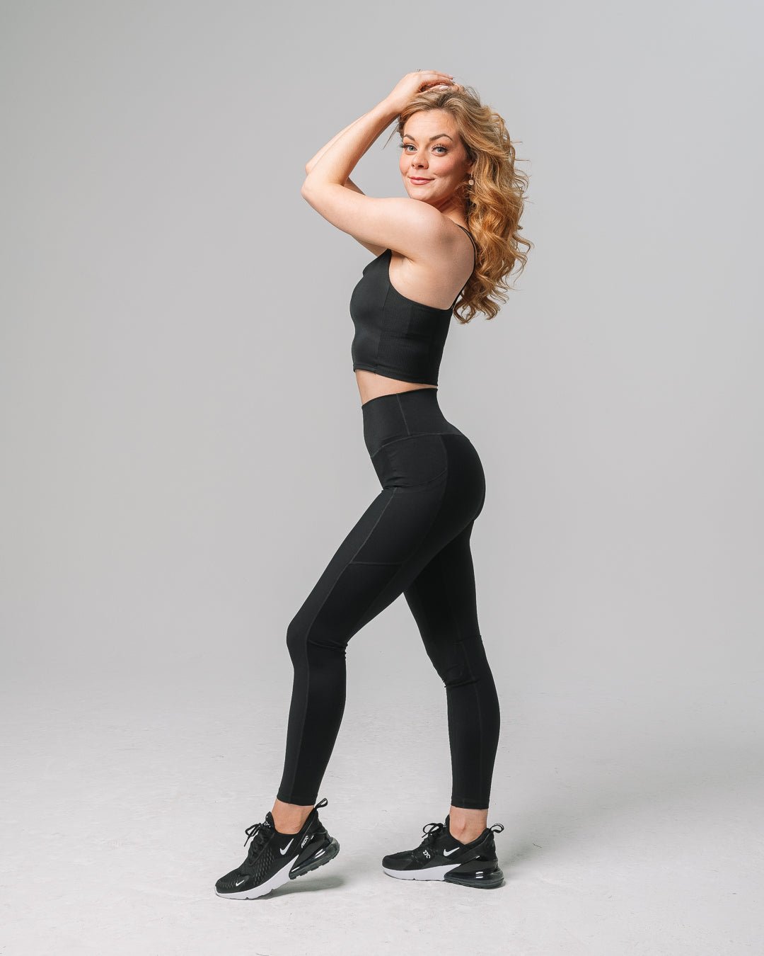 kadyluxe-womens-pocket-legging-black