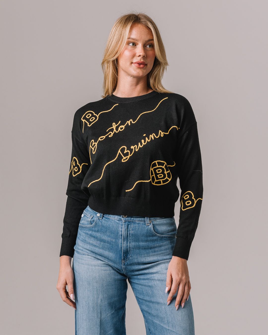 boston-bruins-loveletter-sweater