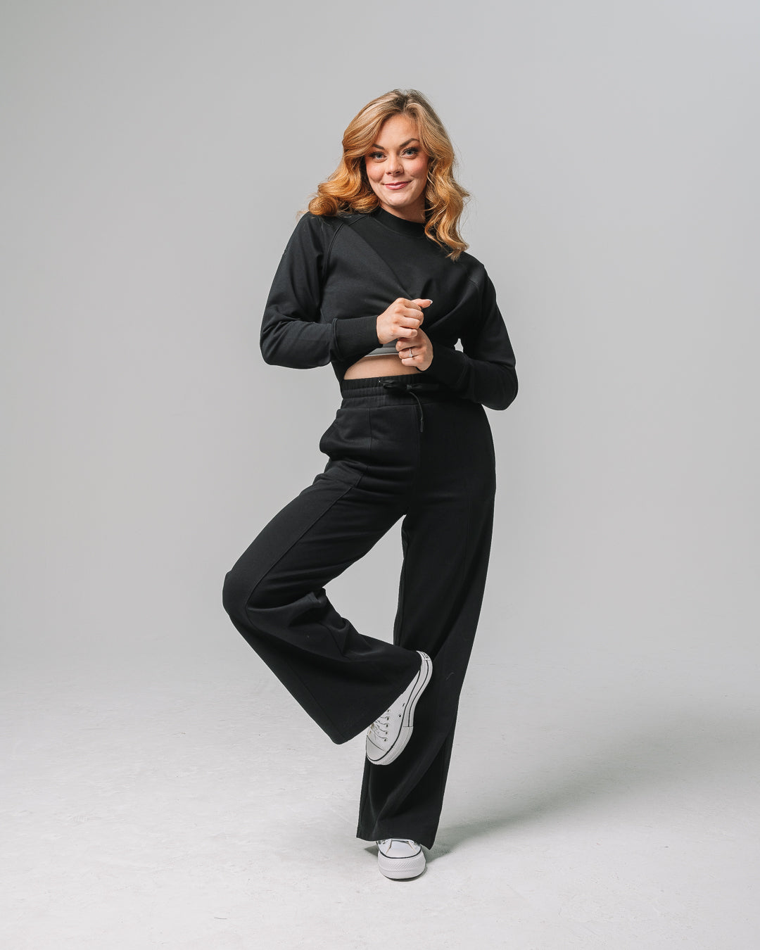 kadyluxe-womens-loungewear-wide-leg-set-black-front